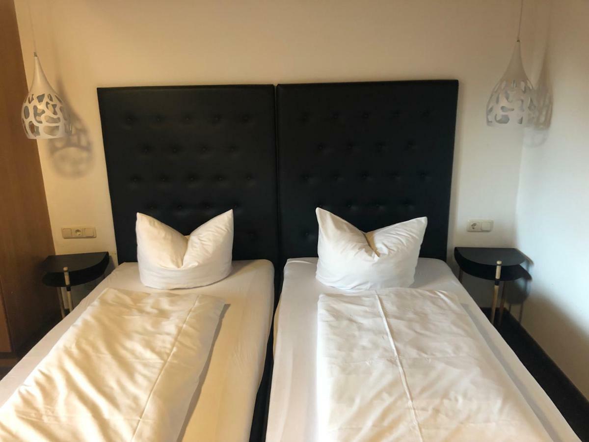Arthotel Restaurant Pfeffermuehle 因戈尔施塔特 外观 照片